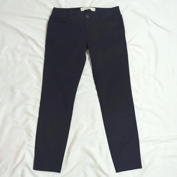 Abercrombie & Fitch Mid Rise Skinny Jeans, Color Black Size 4 - Picture 1 of 14
